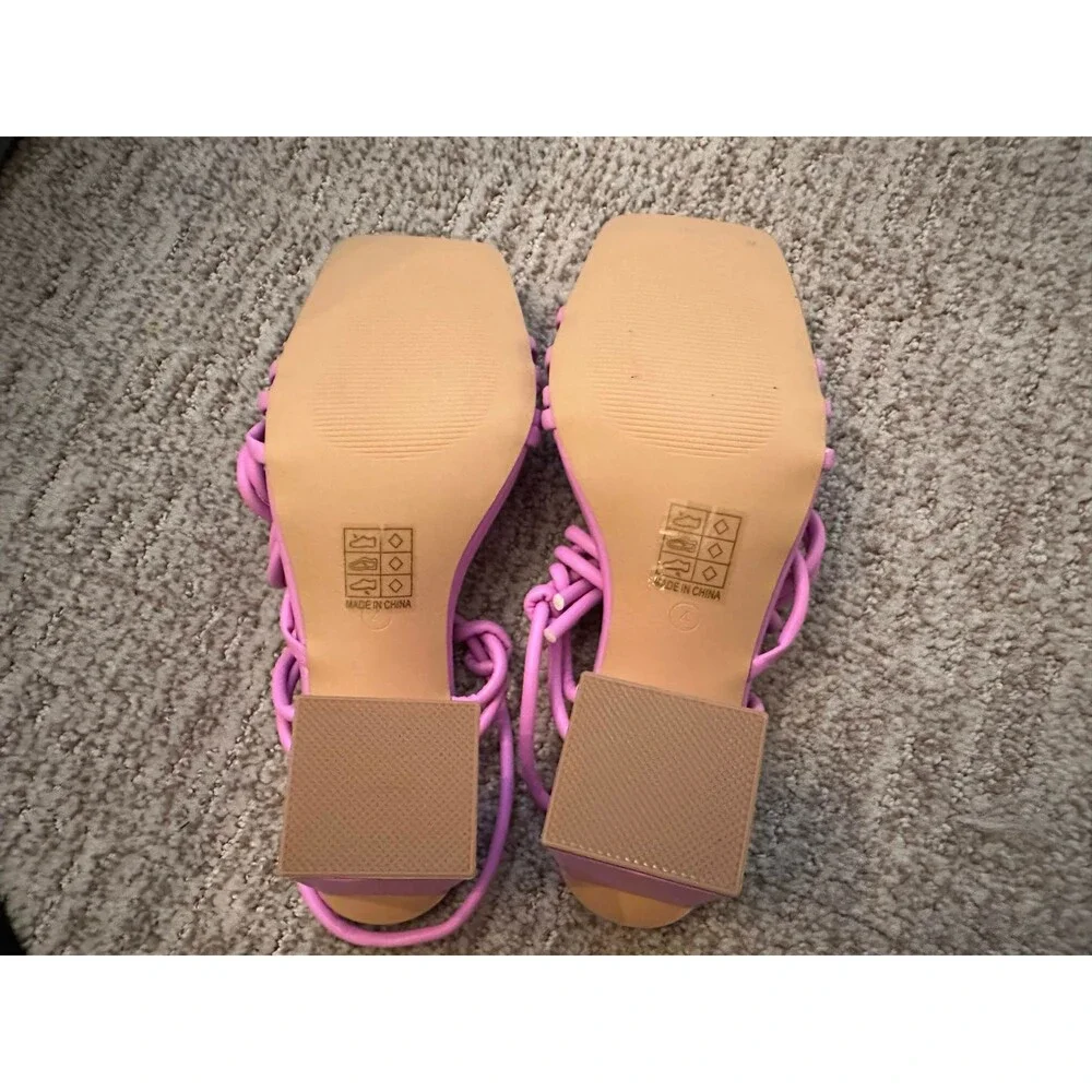 NWT PrettyLittleThing Pink Square Toe Strappy Block Heels Size 6 Barbie Pink - Picture 4 of 5